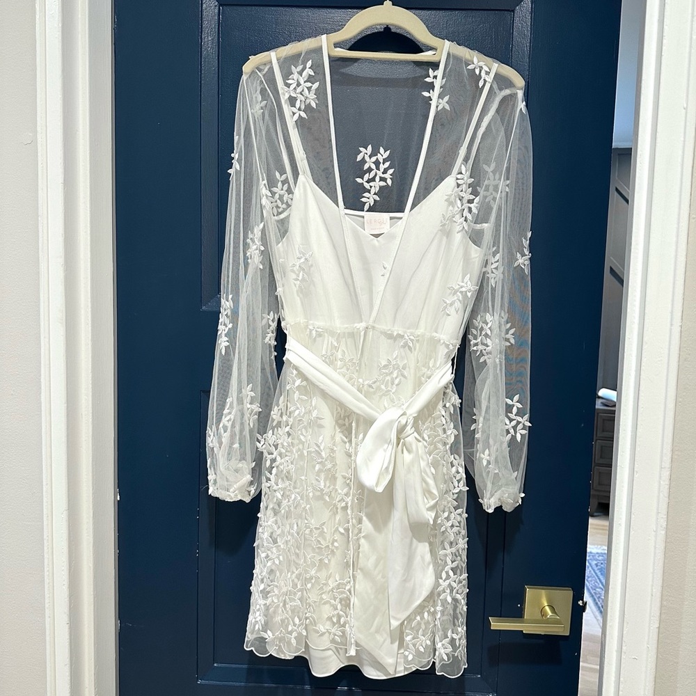 Bridal Le Rose White Lace Robe